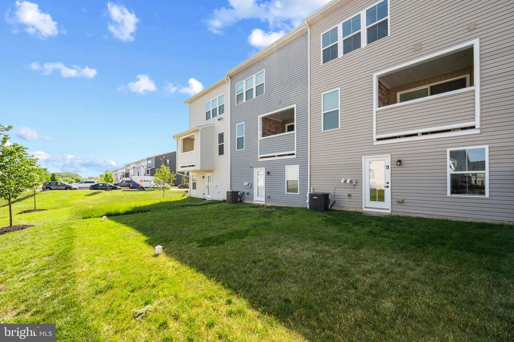 Image 35 of property listing at 7304 ISABELLA RD, Laurel, MD 20723