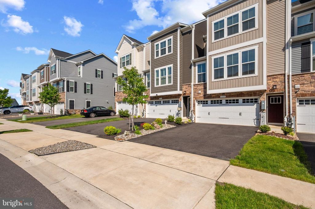 Image 36 of property listing at 7304 ISABELLA RD, Laurel, MD 20723
