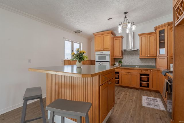 2444 Metzger Road, Boonville, IN 47601