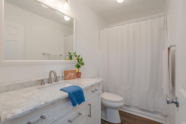 2444 Metzger Road, Boonville, IN 47601