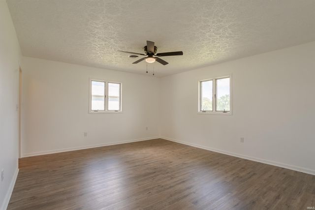 2444 Metzger Road, Boonville, IN 47601