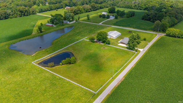 2444 Metzger Road, Boonville, IN 47601