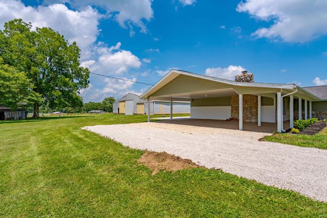 2444 Metzger Road, Boonville, IN 47601