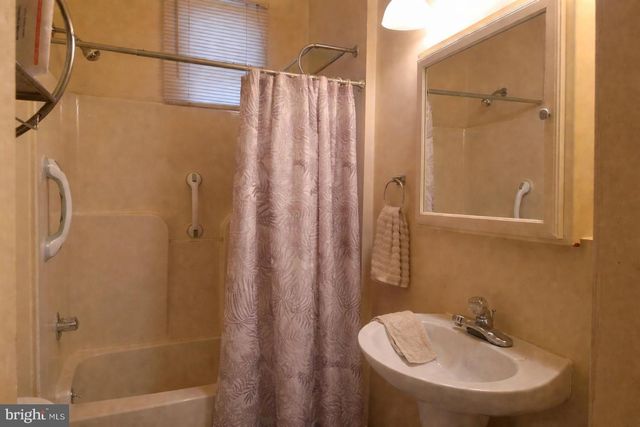 141 S MULBERRY ST, Hagerstown, MD 21740