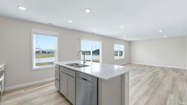 1362 Stuckey Pointe Pass, Fort Wayne, IN 46818