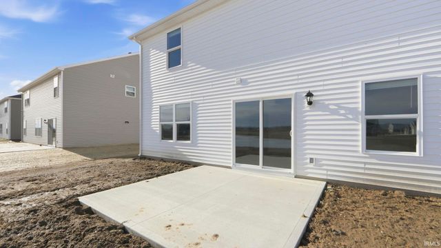 1362 Stuckey Pointe Pass, Fort Wayne, IN 46818