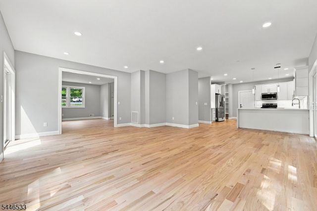 12 Jones Dr, Morris Twp., NJ 07960