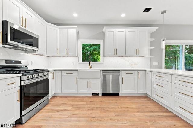 12 Jones Dr, Morris Twp., NJ 07960