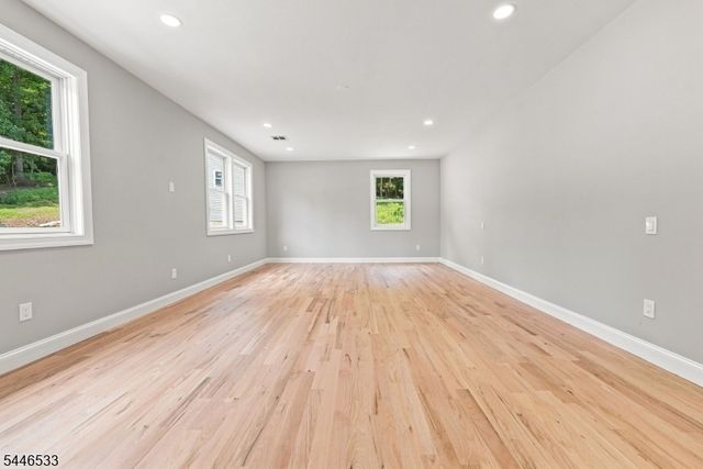 12 Jones Dr, Morris Twp., NJ 07960