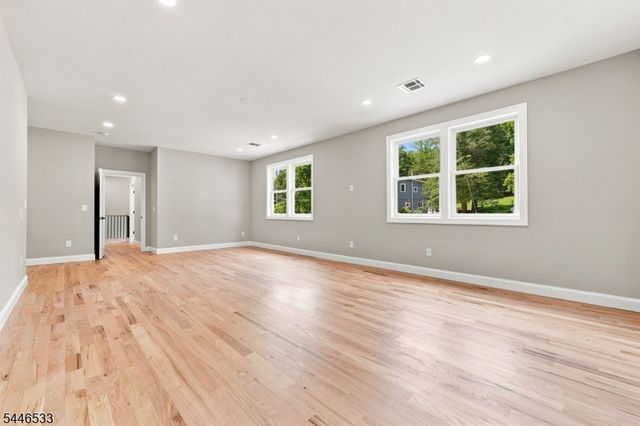 12 Jones Dr, Morris Twp., NJ 07960