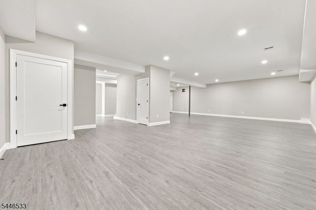 12 Jones Dr, Morris Twp., NJ 07960