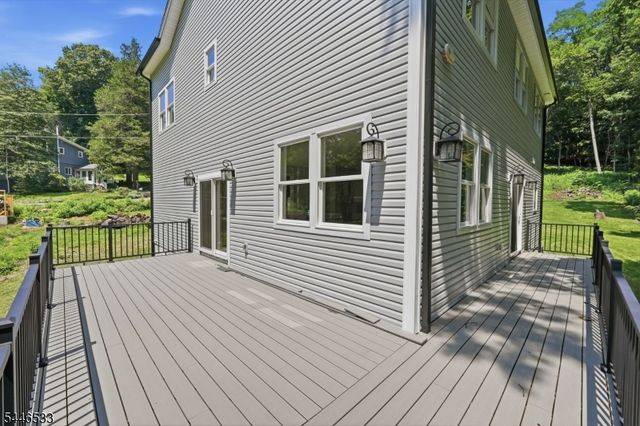 12 Jones Dr, Morris Twp., NJ 07960