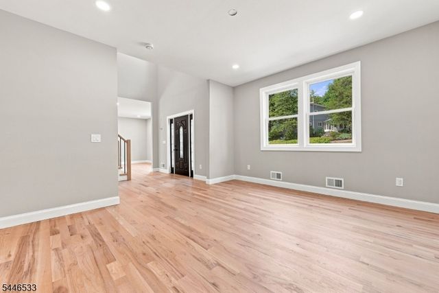 12 Jones Dr, Morris Twp., NJ 07960