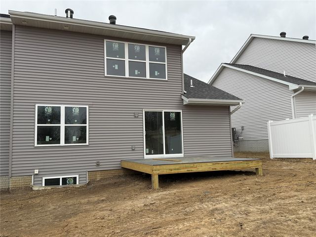 109 Dawson Drive, West Branch, IA 52358