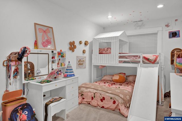 37502 Agate Dr, Lebanon, OR 97355