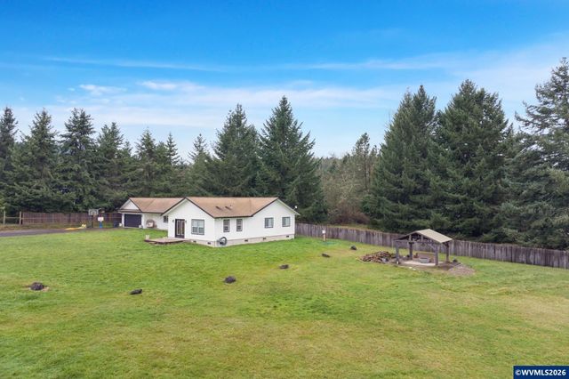 37502 Agate Dr, Lebanon, OR 97355