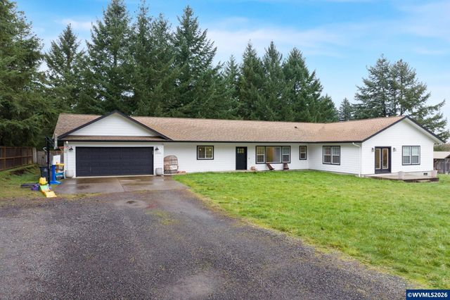 37502 Agate Dr, Lebanon, OR 97355