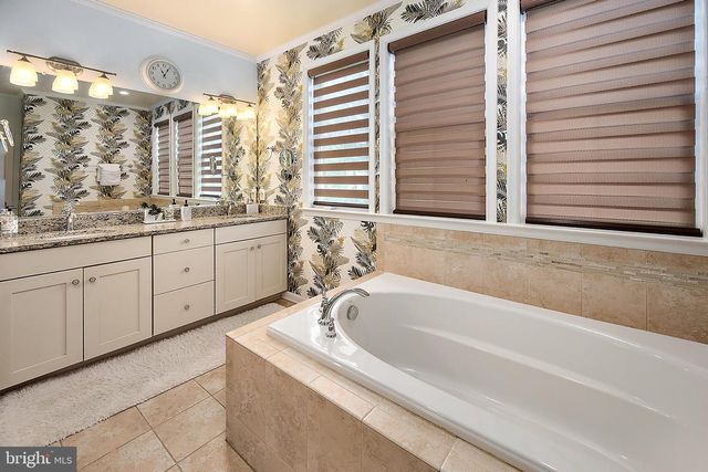 10001 FLOTILLA LN, Berlin, MD 21811