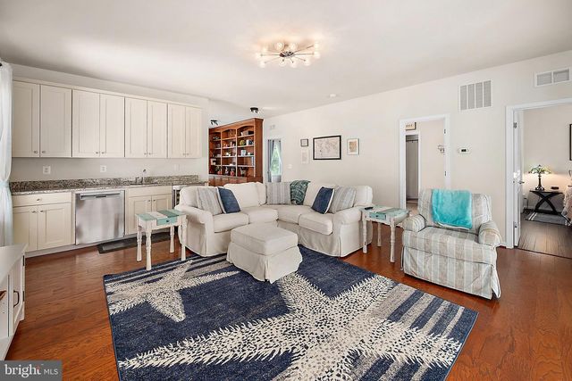 10001 FLOTILLA LN, Berlin, MD 21811