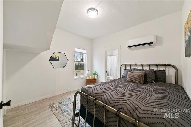 515 S 15th St, Boise, ID 83702