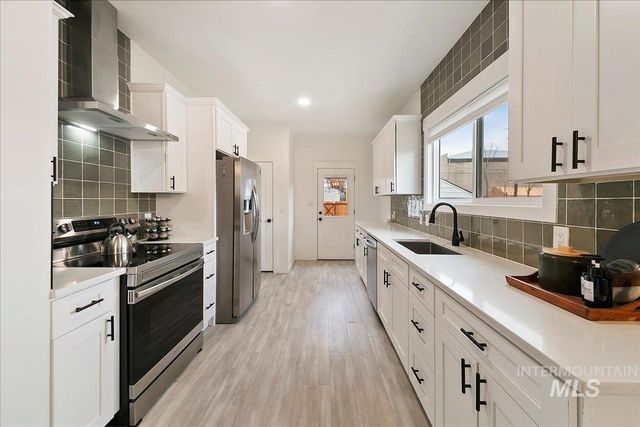 515 S 15th St, Boise, ID 83702