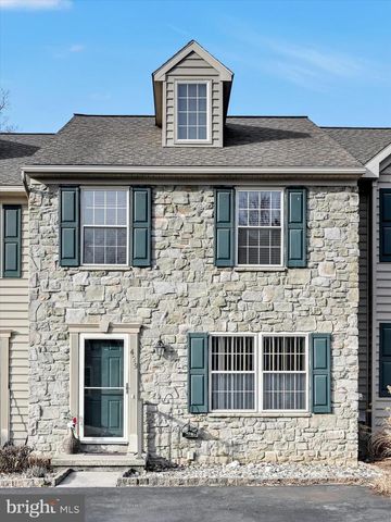 429 INDIAN ROCK CIR, Elizabethtown, PA 17022