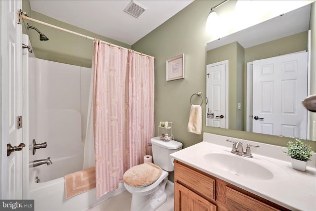 429 INDIAN ROCK CIR, Elizabethtown, PA 17022