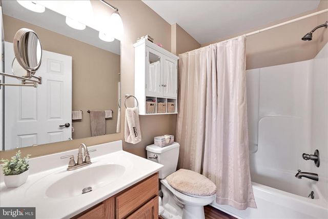 429 INDIAN ROCK CIR, Elizabethtown, PA 17022