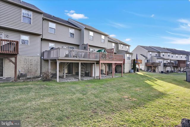 429 INDIAN ROCK CIR, Elizabethtown, PA 17022