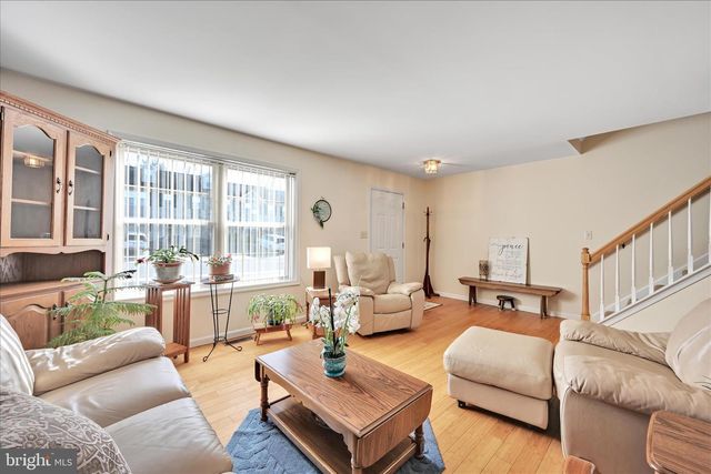 429 INDIAN ROCK CIR, Elizabethtown, PA 17022