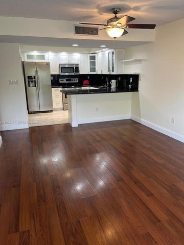 8810 SW 132nd Pl 409DN, Miami, FL 33186