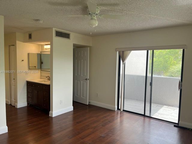 8810 SW 132nd Pl 409DN, Miami, FL 33186