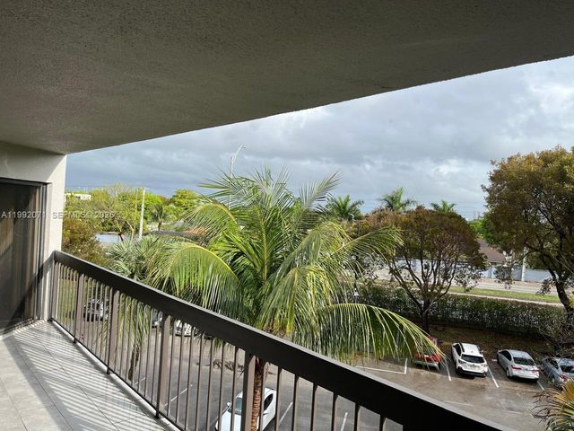 8810 SW 132nd Pl 409DN, Miami, FL 33186