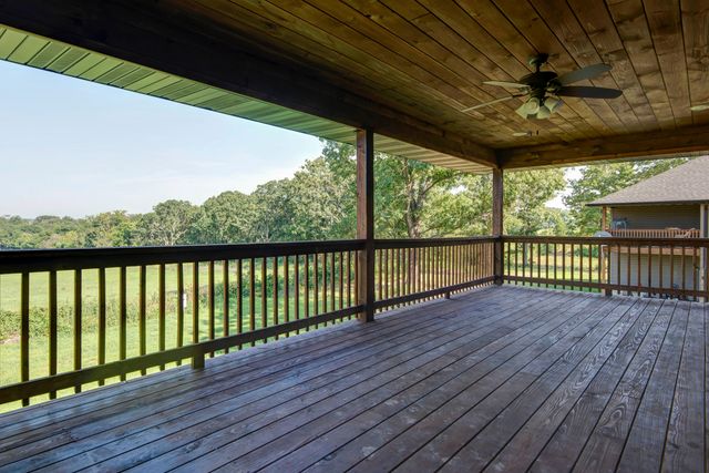 183 Sunshine Avenue, Cabool, MO 65689