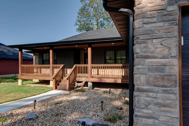 183 Sunshine Avenue, Cabool, MO 65689