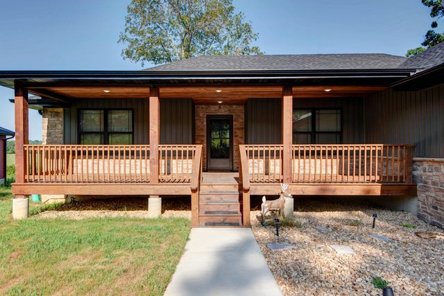 183 Sunshine Avenue, Cabool, MO 65689