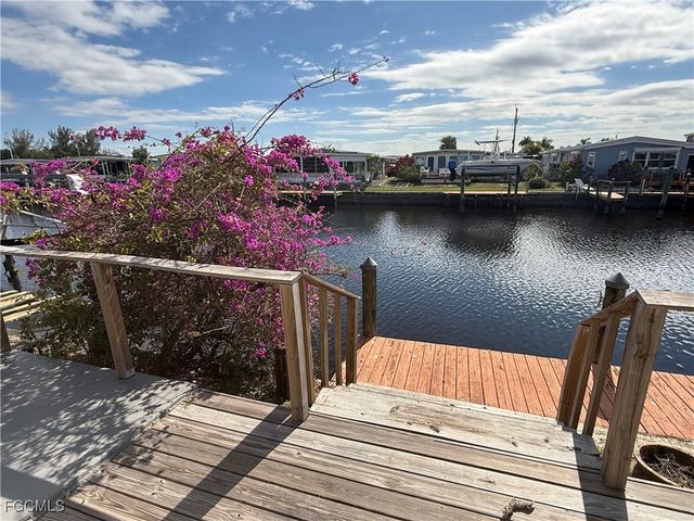 14657 Paul Revere LOOP, North Fort Myers, FL 33917