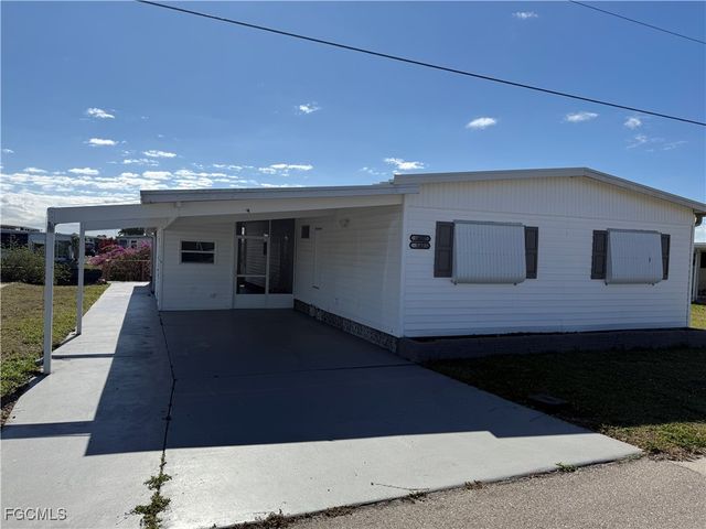 14657 Paul Revere LOOP, North Fort Myers, FL 33917