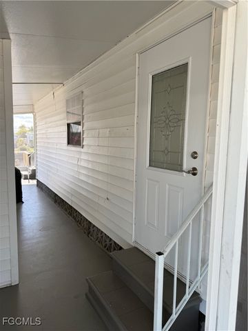 14657 Paul Revere LOOP, North Fort Myers, FL 33917