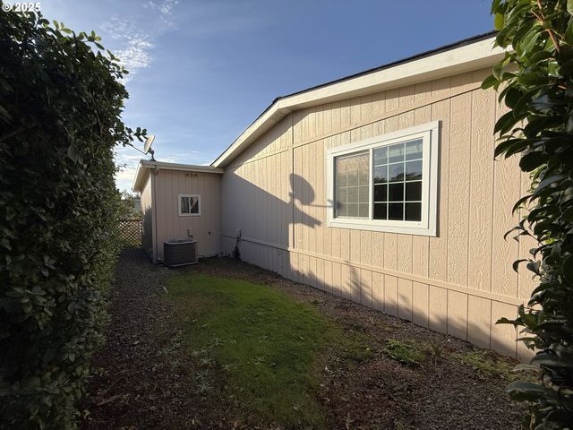 16063 DRIFTWOOD Ln 21, Brookings, OR 97415