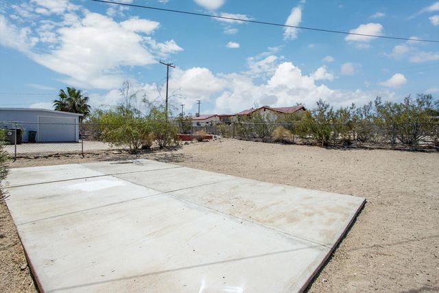 74965 Serrano Drive, 29 Palms, CA 92277