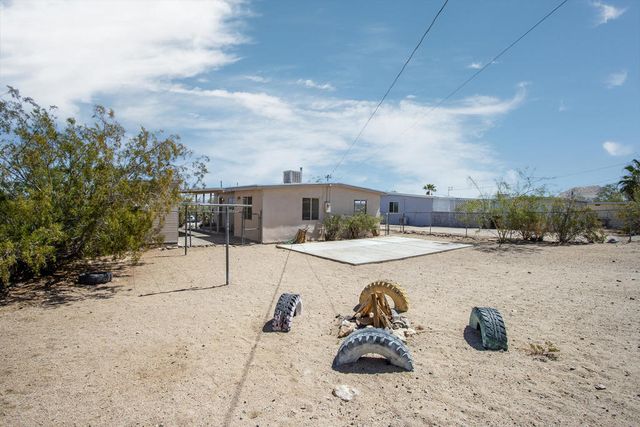 74965 Serrano Drive, 29 Palms, CA 92277