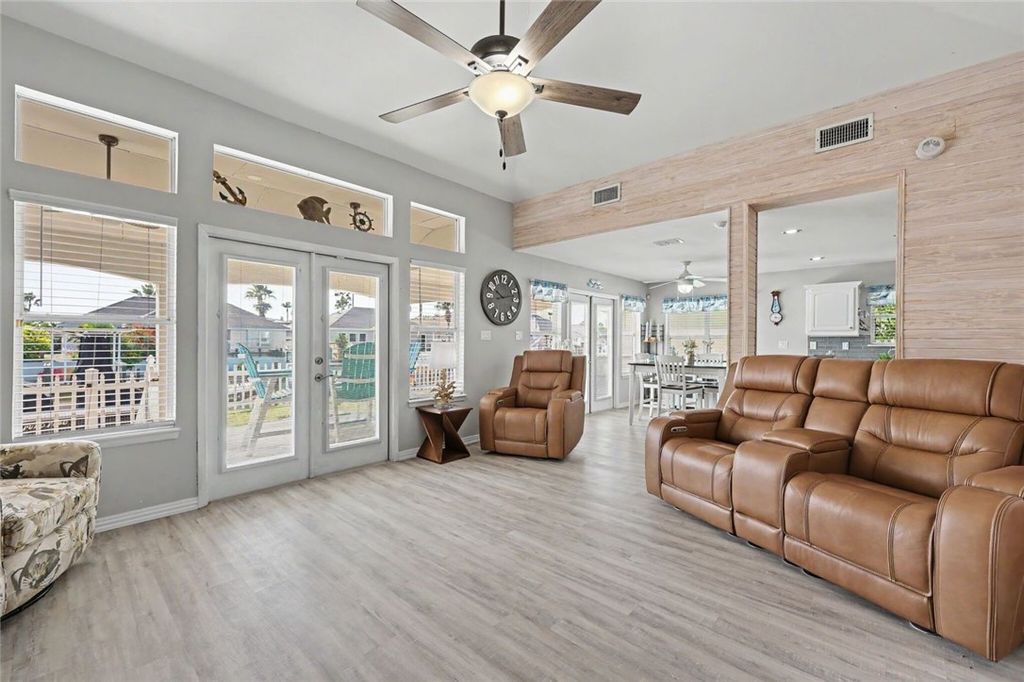 761 Pompano Dr, Aransas Pass, TX 78336 — photo 4
