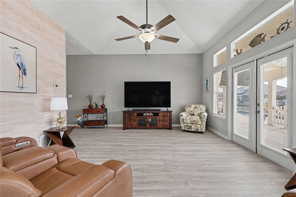 761 Pompano Dr, Aransas Pass, TX 78336 — photo 5