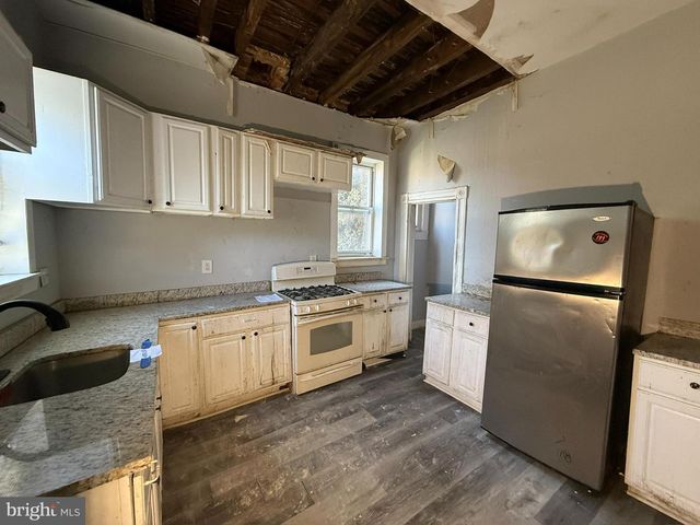 1009 POPLAR GROVE ST, Baltimore, MD 21216