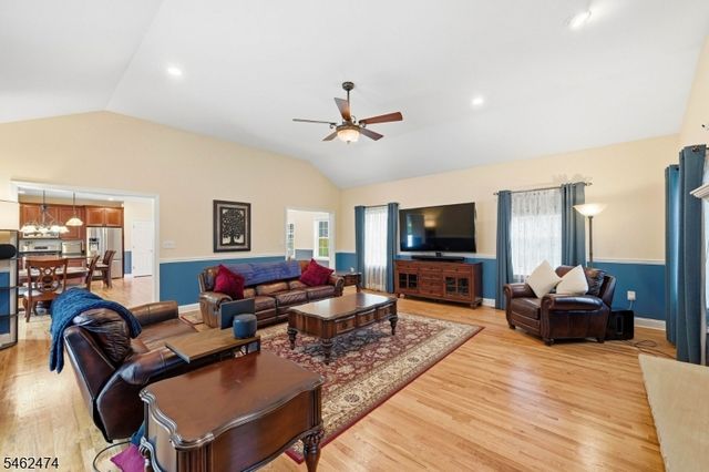 58 Leslie Dr, West Milford Twp., NJ 07480