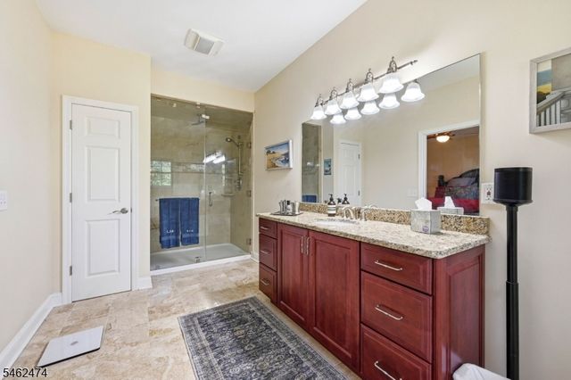 58 Leslie Dr, West Milford Twp., NJ 07480