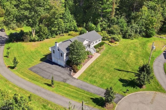 58 Leslie Dr, West Milford Twp., NJ 07480