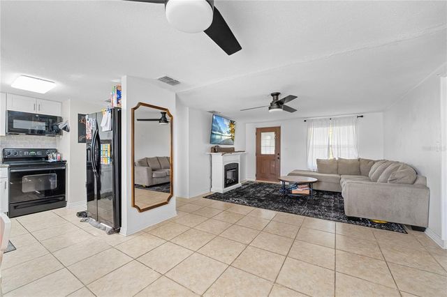 536 ELLERBE WAY, Lakeland, FL 33801