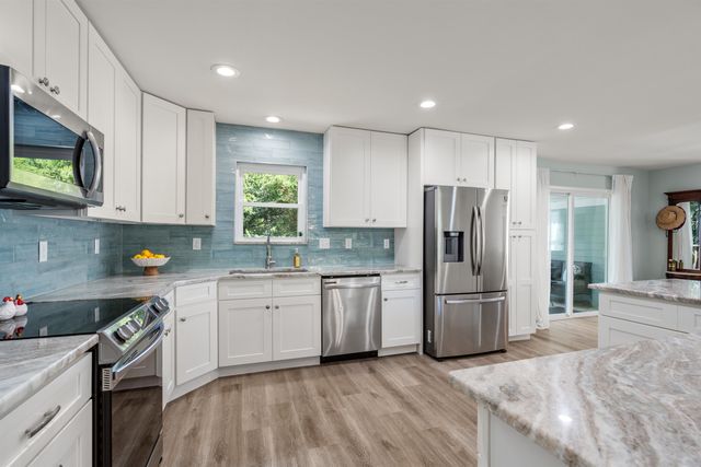 334 Seabreeze Ave, St Augustine, FL 32080